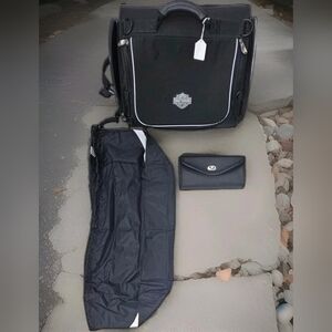 Harley-Davidson Motorcycle Luggage Touring Bag w/Rain Cover, & Pouch 18"x14"x12"